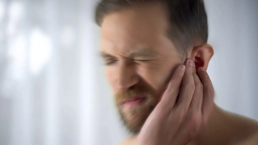 What are some tips for living with hearing loss?