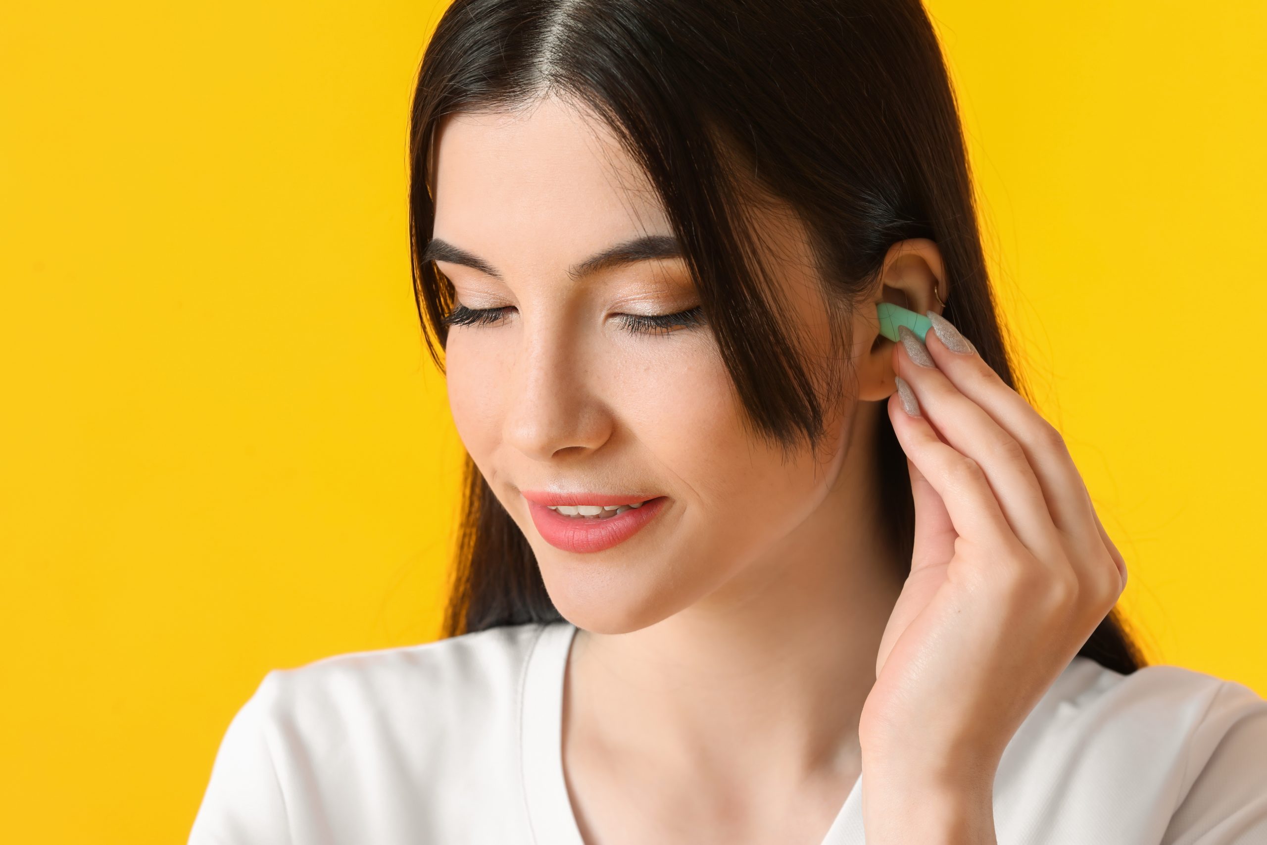 How long can one wear ear plugs safely?